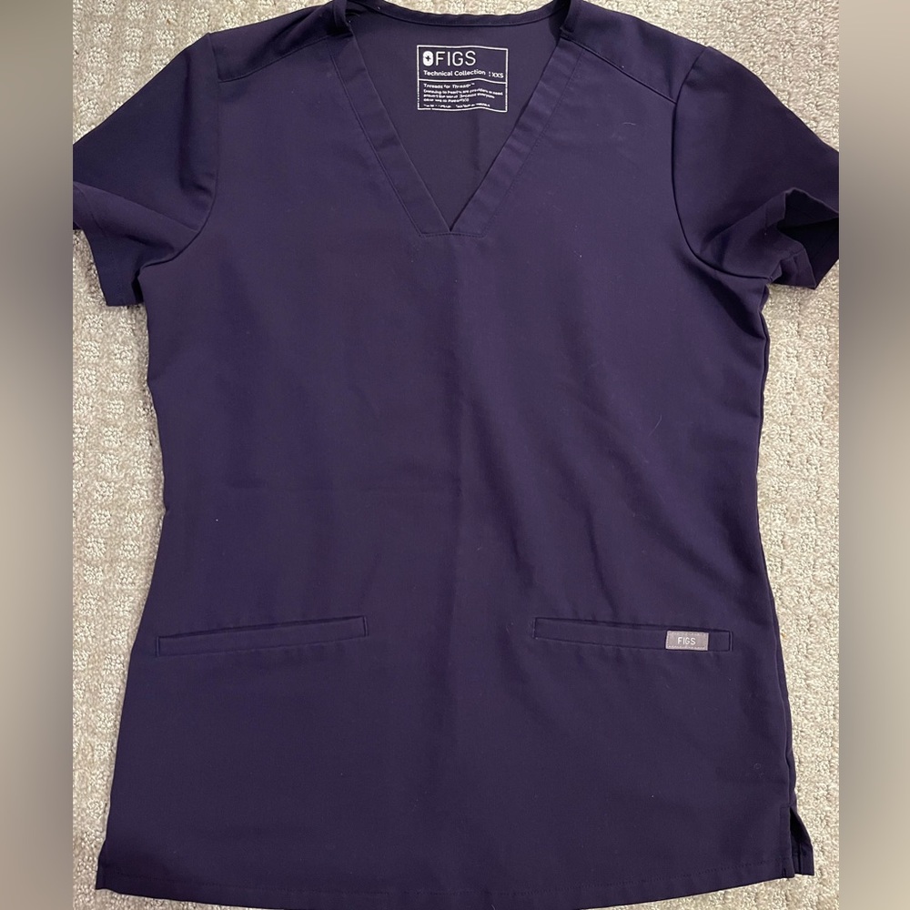 Women’s purple jam casma - three pocket scrub top